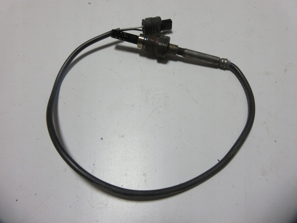 фото №1, Mercedes-benz оригинальный номер a0051531728 датчик, температура выхлопных газов