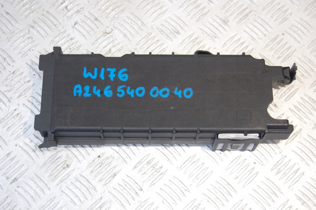 фото №1, Коробка запобіжників кришка a-klasa w176