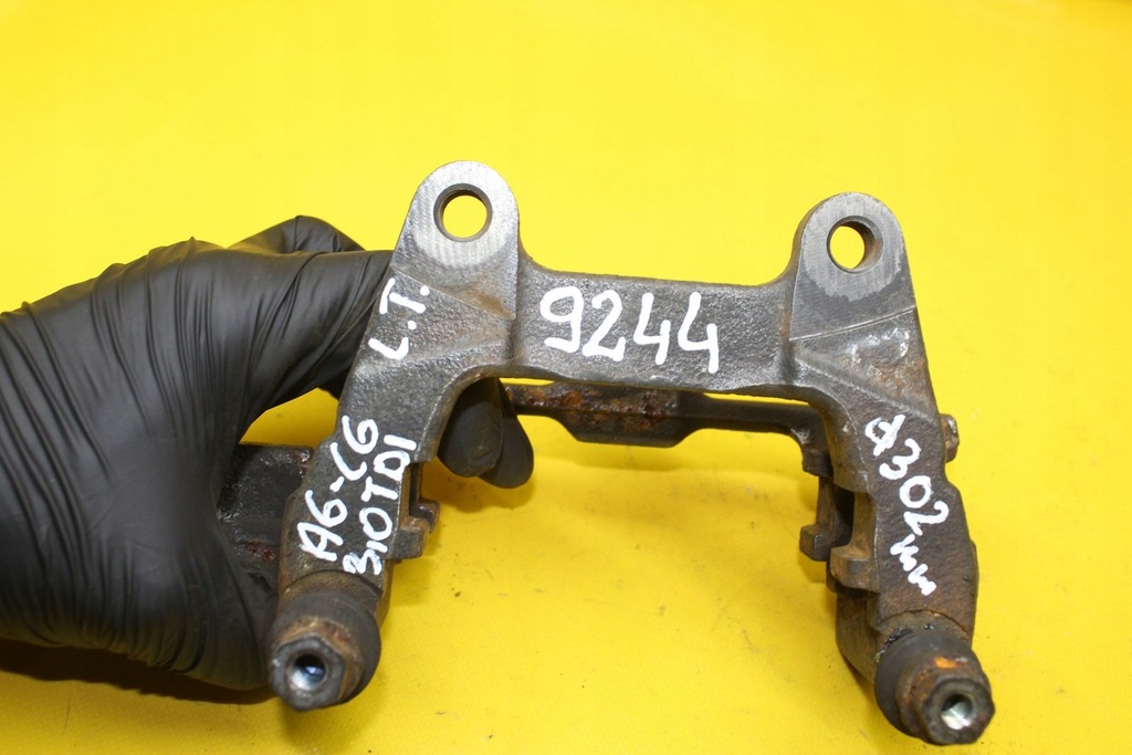 фото №7, Скоба скоба левый задняя a6 c6 3.0 tdi