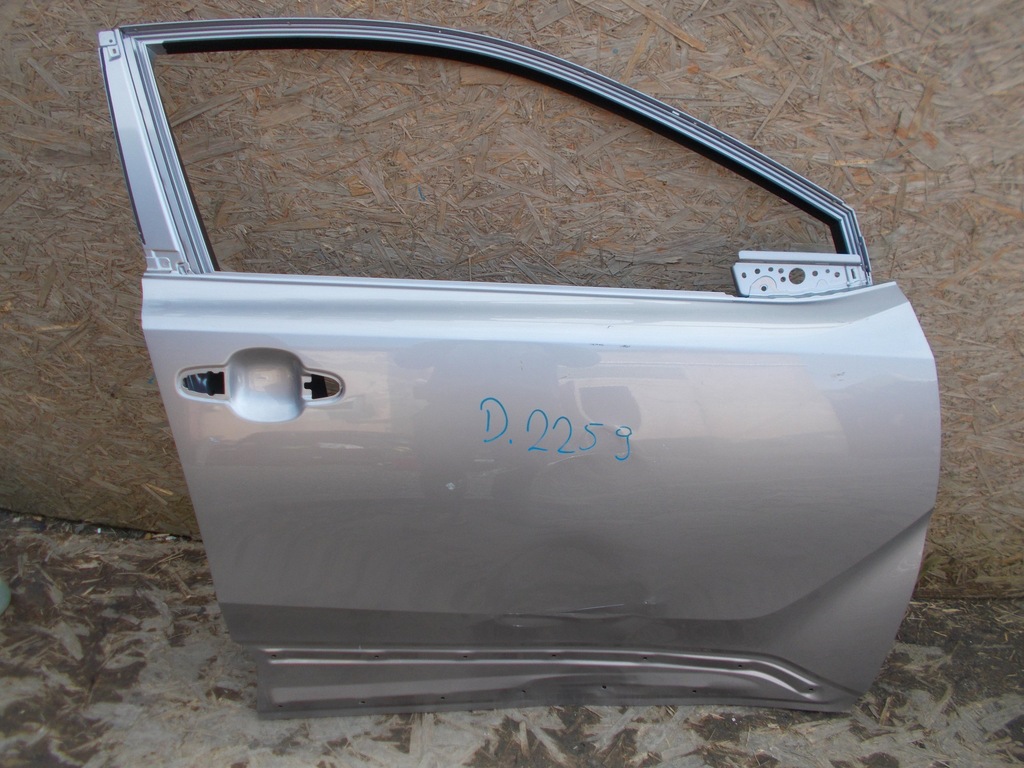 фото №1, Дверь перед правое toyota chr