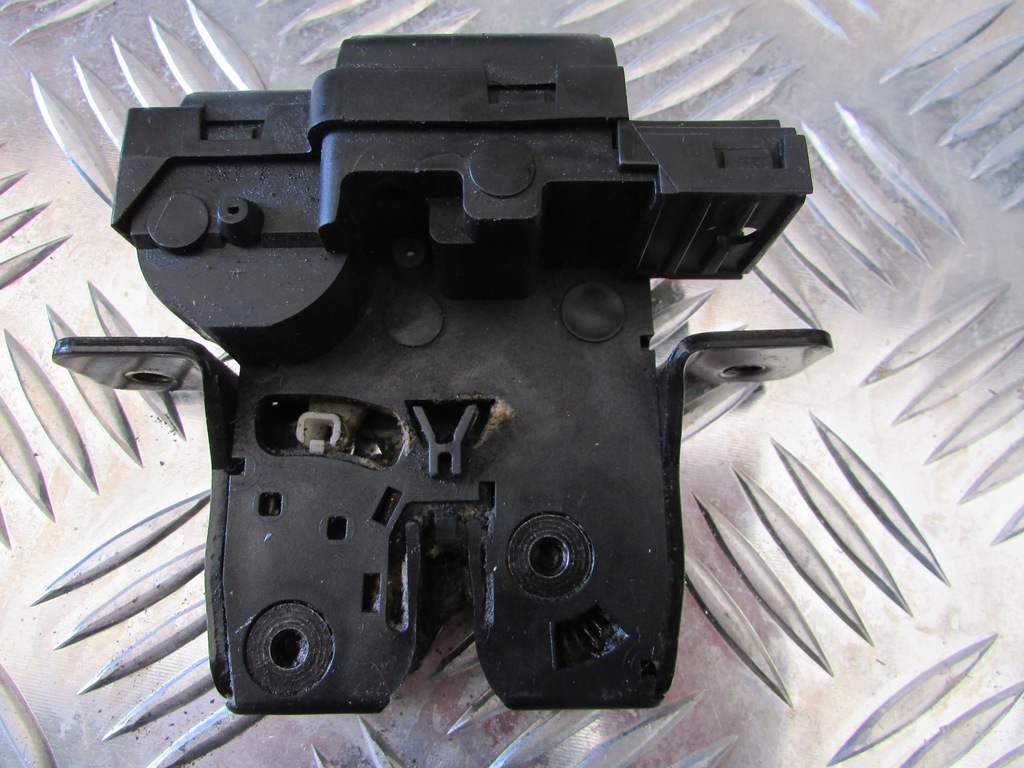 фото №4, Замок крышки задняя nissan qashqai j10 08r