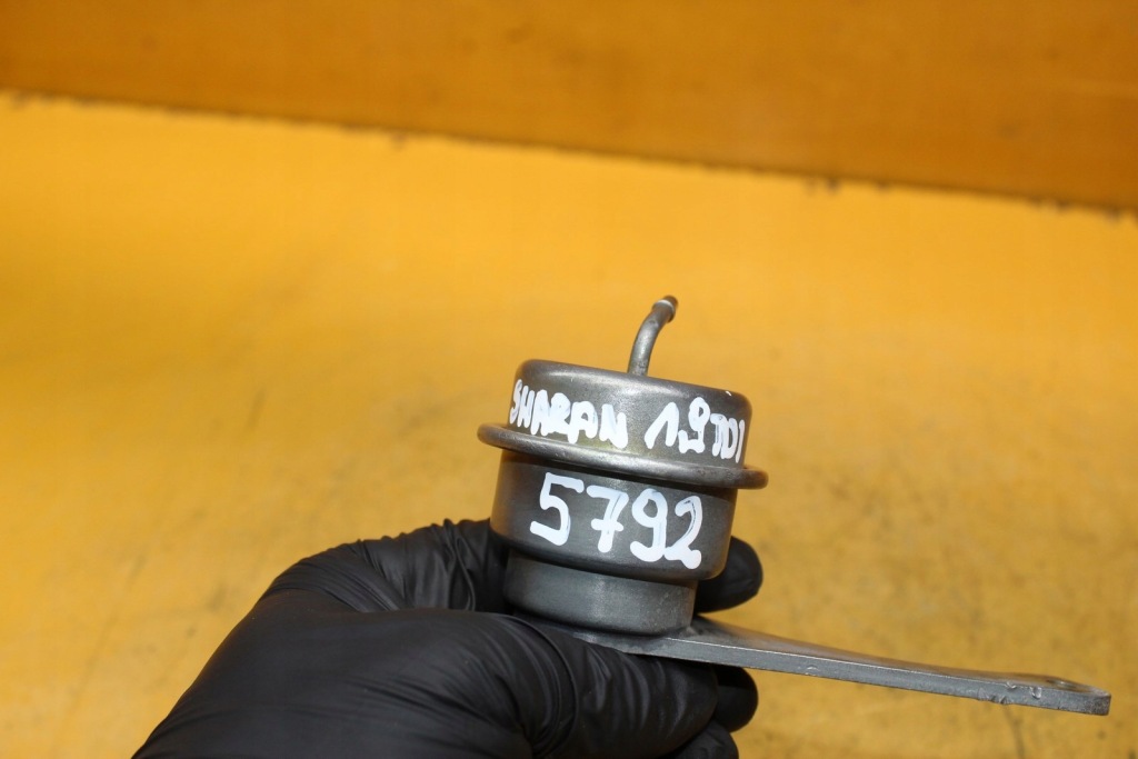 фото №6, Клапан актуатор турбины vw sharan 1.9 tdi