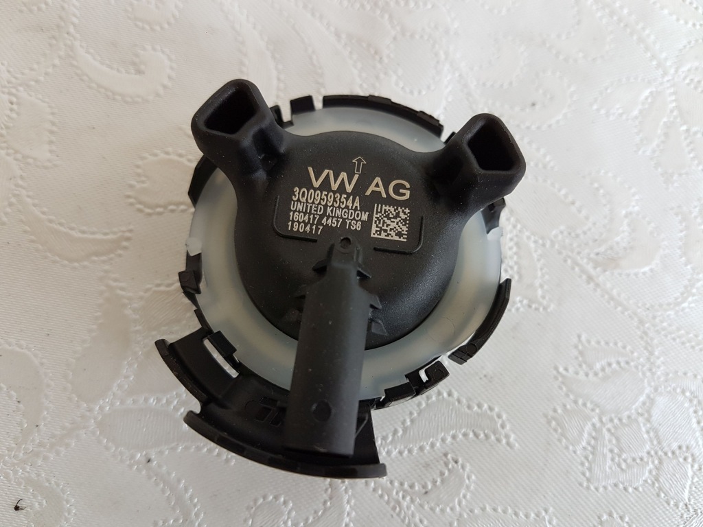 фото №1, Датчик удара vw t-roc 3q0959354a