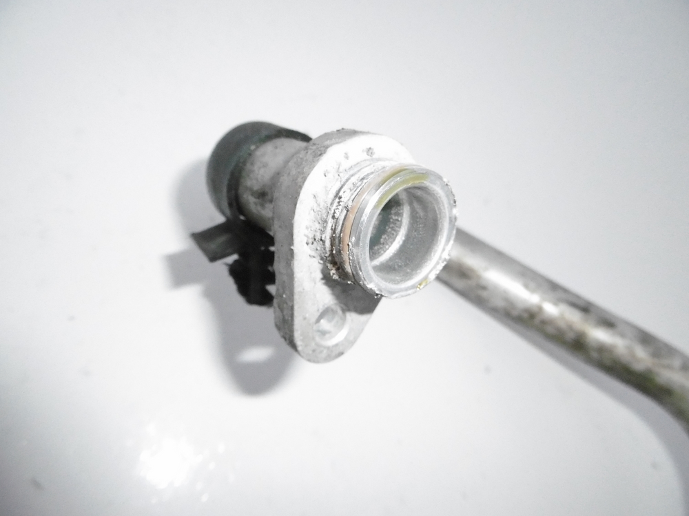 фото №4, Шланг трубка кондиціонера trafic vivaro 2.5 dci