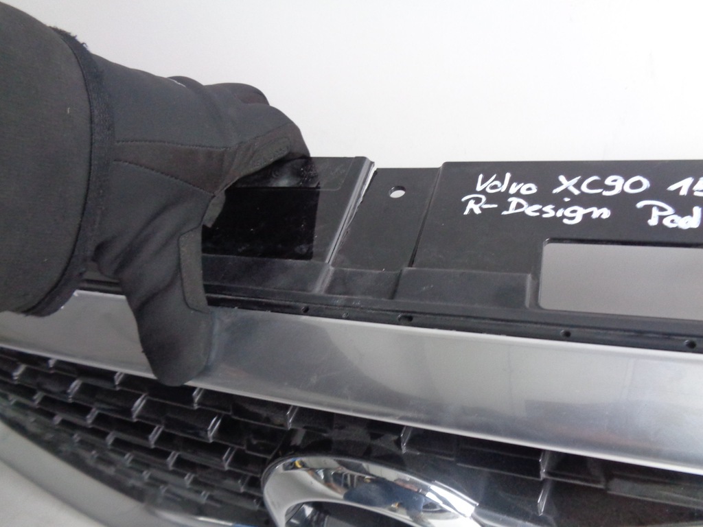 фото №5, Решітка радіатора решітка радіатора volvo xc60 ii 17- камера r-design