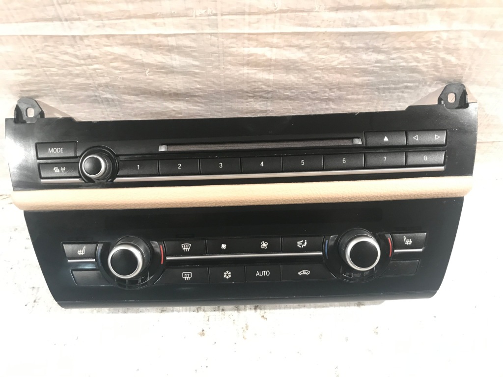 фото №1, Bmw 7 f01 панель радио кондиционера климат-контроль