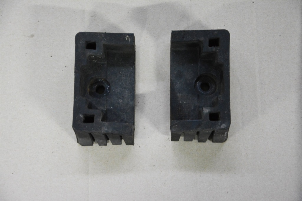 фото №1, 7l8804123 vw touareg 7p кронштейн pod домкрат