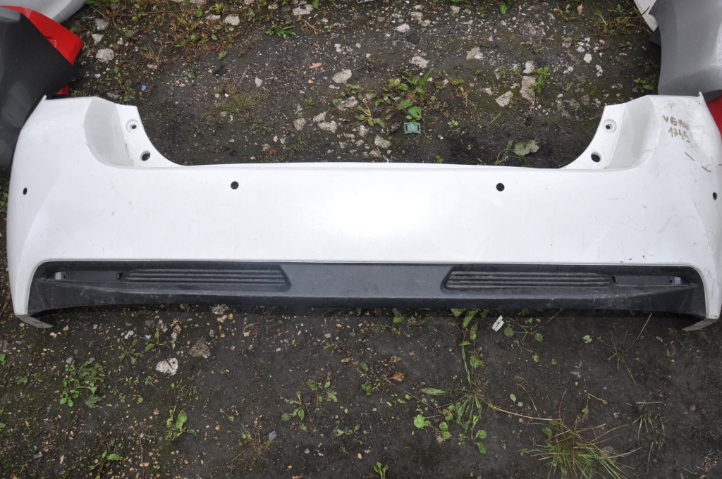 Бампер задній задній toyota verso 13 рестайлінг  2013 білий Ціна