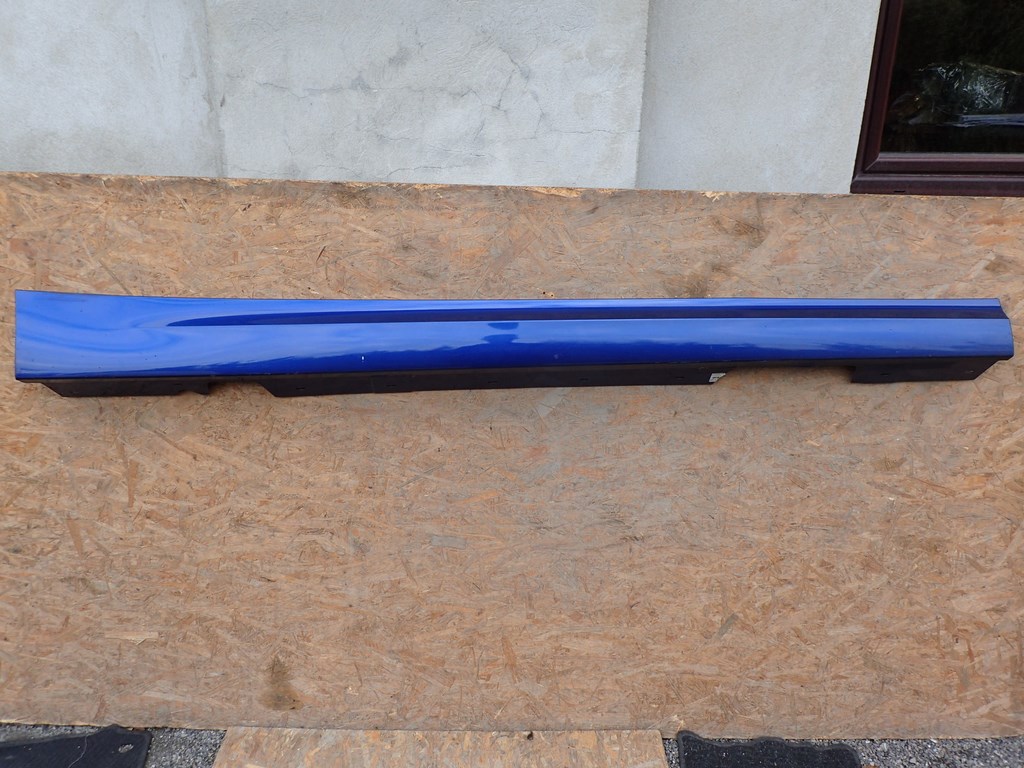 фото №1, Молдинг порог порог правый bmw 3 iii e90 e91 lift