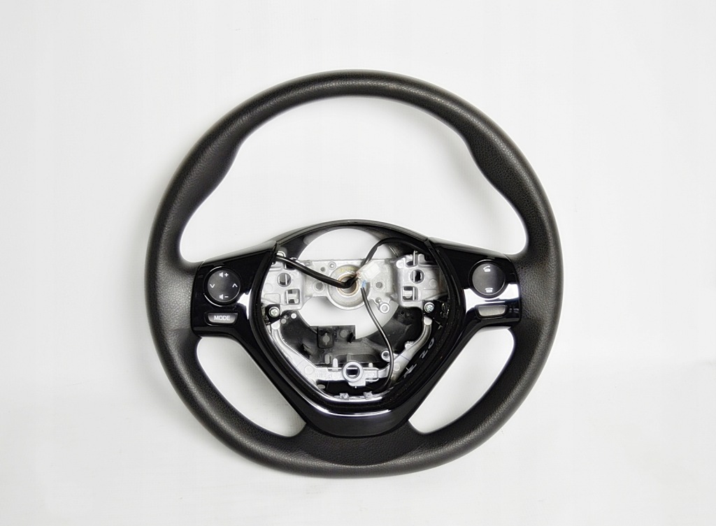 Купити Peugeot 108 кермо  мультимедійна гарний стан