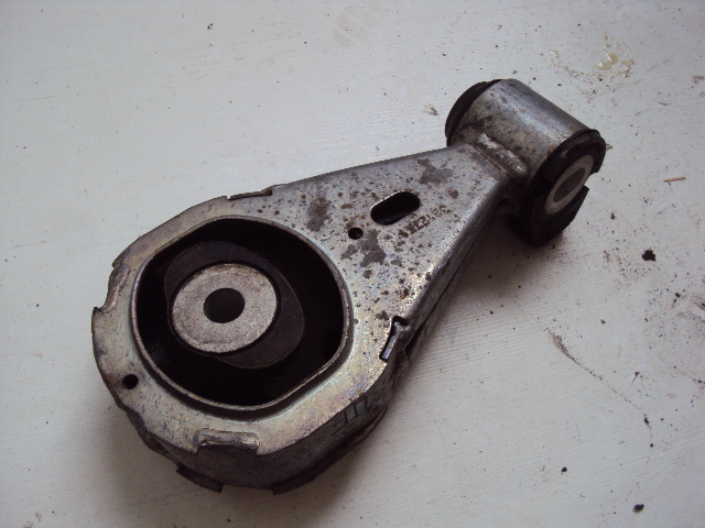 фото №2, Кронштейн двигателя renault megane iii dci