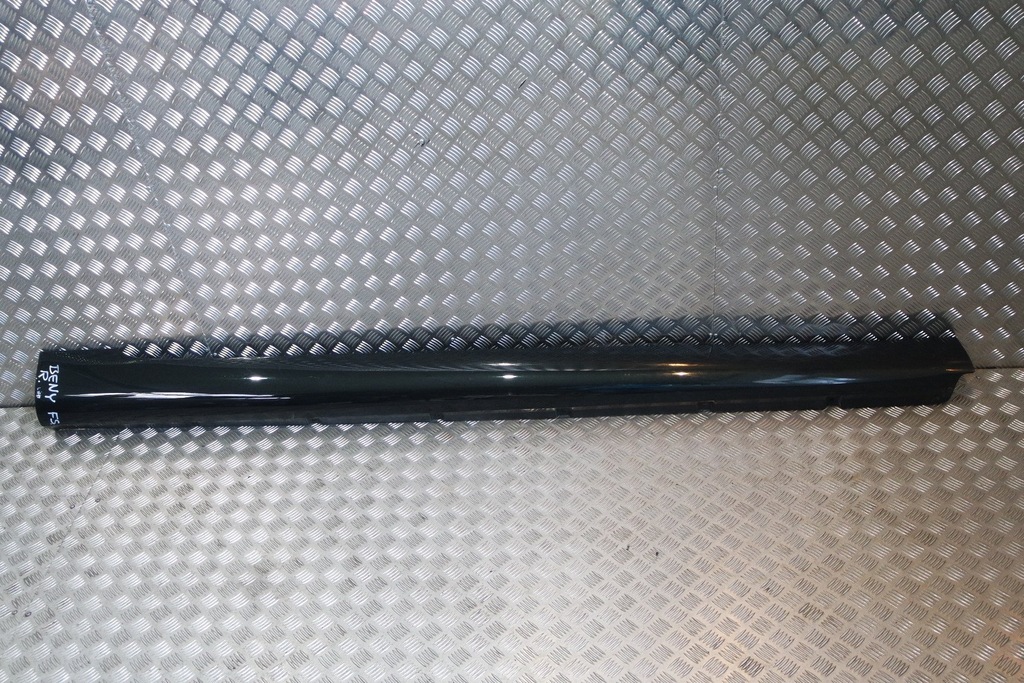 фото №1, Молдинг порог правая bentley fs lift 4w0853200a