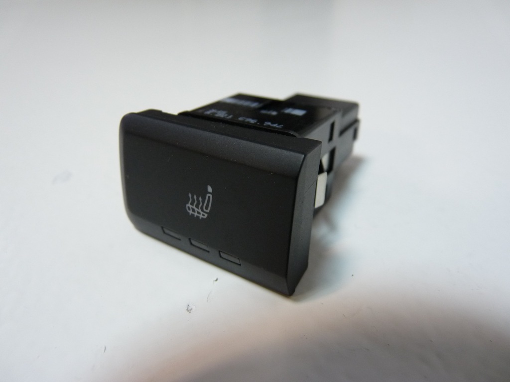 фото №1, Mbm touareg 7p кнопка підігрів сидінь 7p6963105b