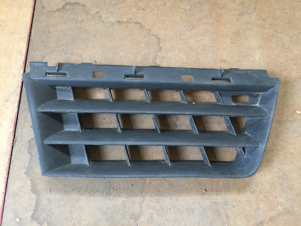 фото №1, Решітка бампера права renault scenic ii