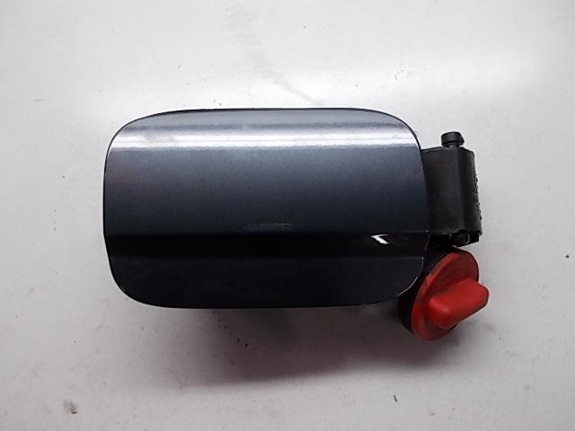 фото №1, Mercedes c klasa w204 кришка заливної пального c755