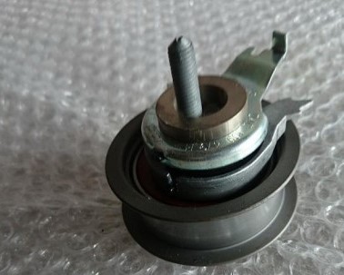 фото №1, Audi a1 a3 1.4 fsi ролик натяжна 04c109479h