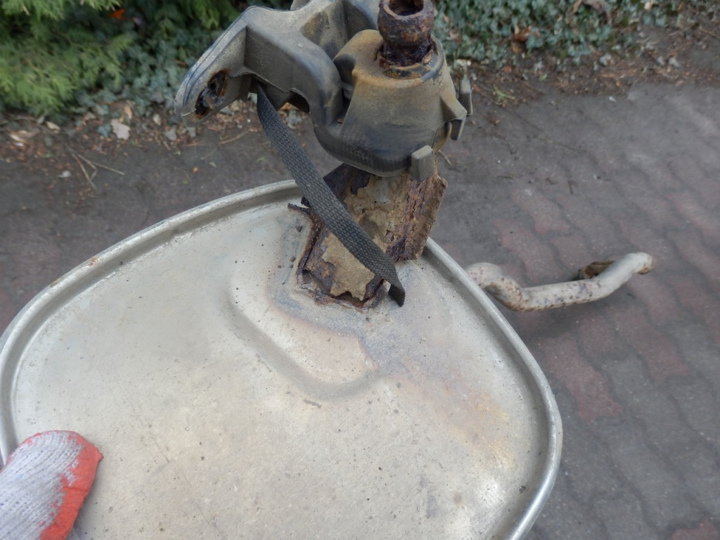 Citroen jumpy scudo 1.6 выхлоп гаситель труба Недорого