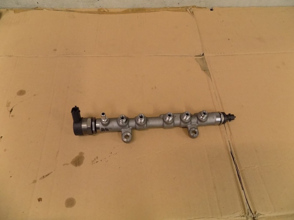 фото №1, Jaguar xe xf range rover 2.0 d молдинг впрыскная