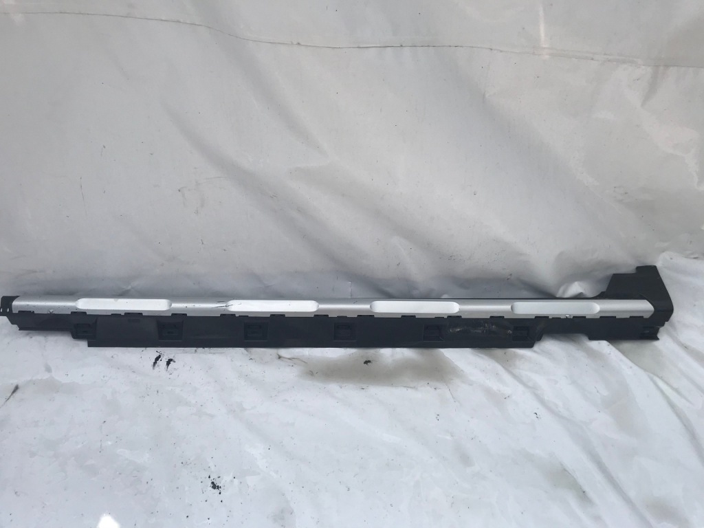 фото №1, Passat b8 alltrack левая левый порог молдинг порог