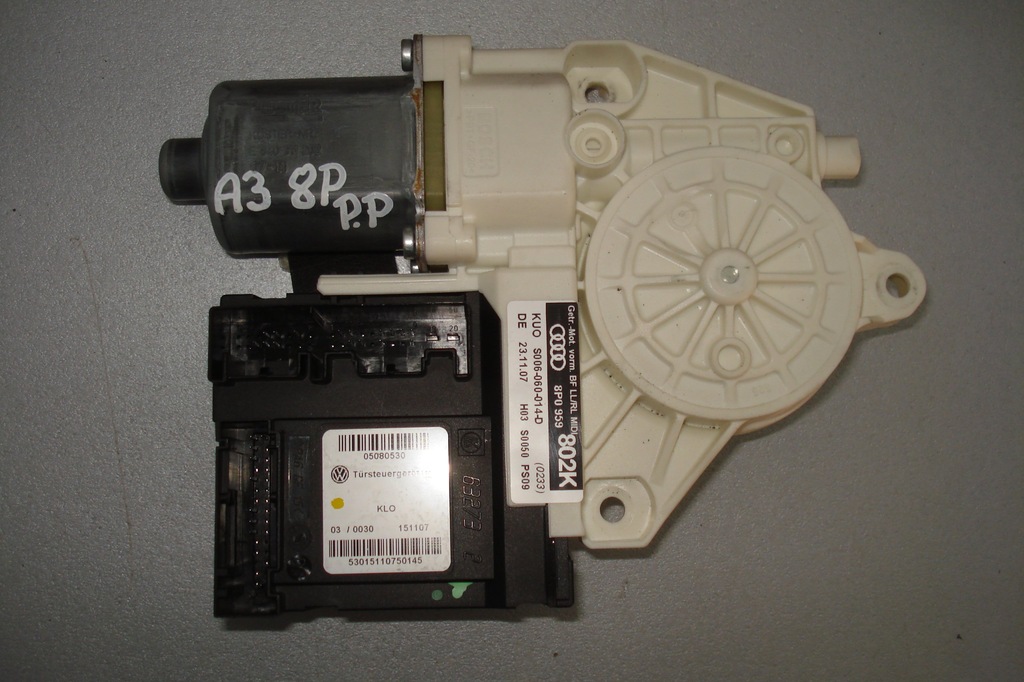 фото №1, Моторчик стекло audi a3 8p правый перед 8p0959802k