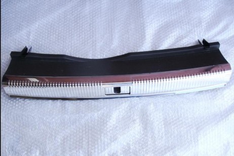 Купить Audi a7 c7 молдинг порог багажника 4g8863471