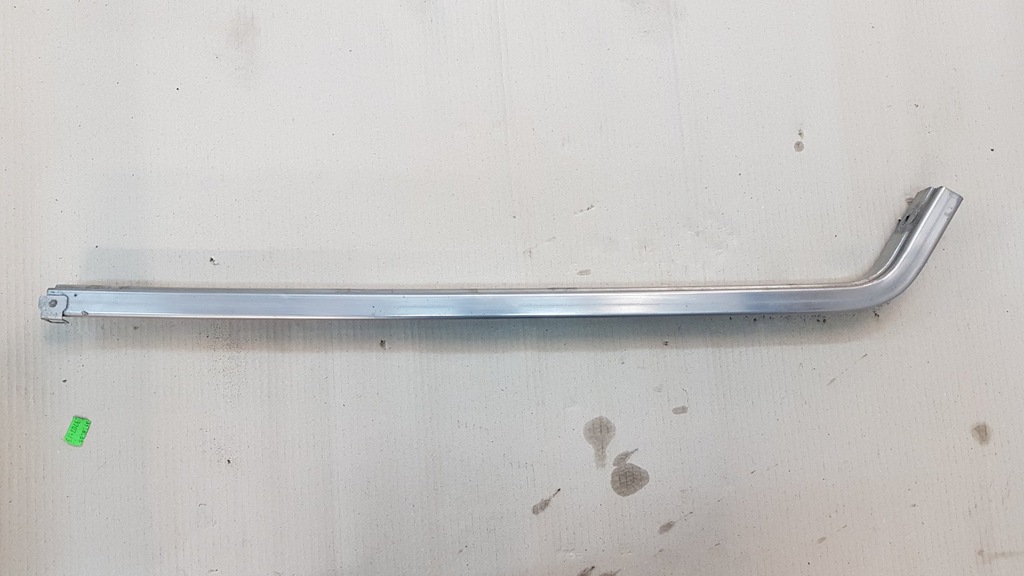 фото №1, Vw caddy направляющая направляющая 2k0843872