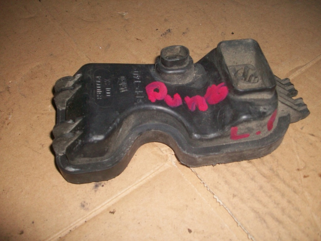 фото №1, Заглушка крышка лампы punto fiat оригинальный номер 89100964