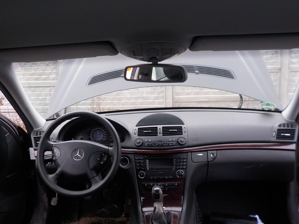 фото №1, Mercedes w211 приборная панель приборная подушки безопасности ремни
