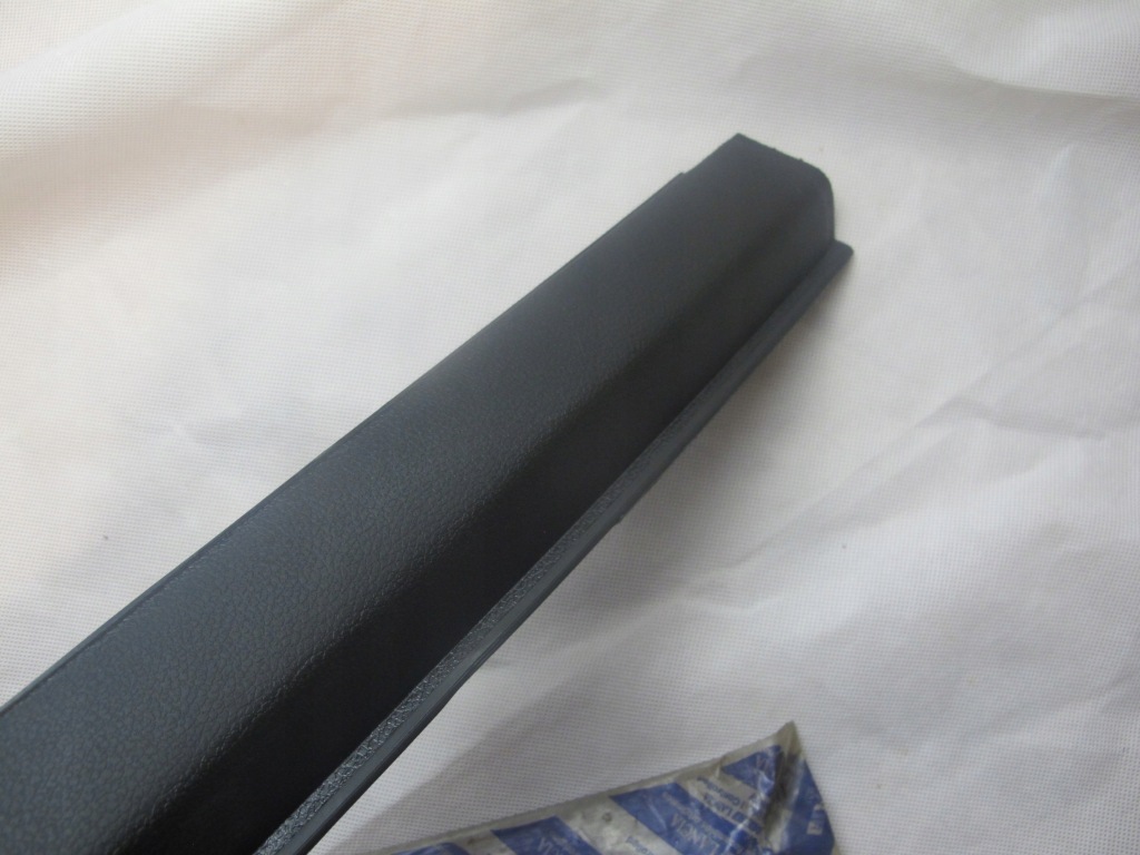 фото №7, Накладка декоративна обшивка правий задня fiat uno 89-